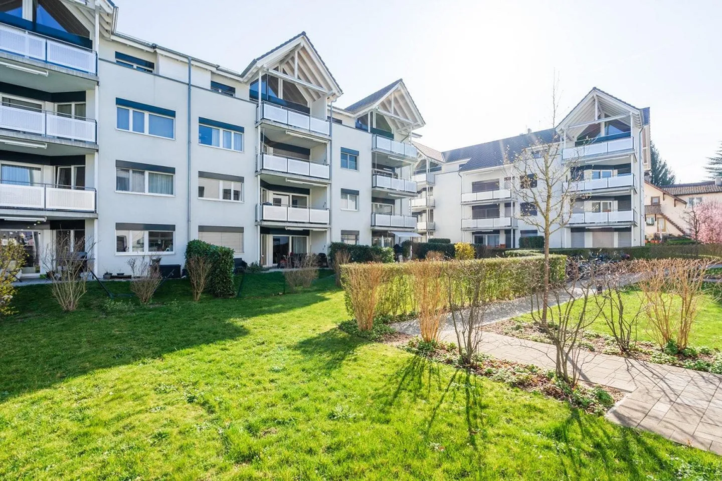 Moderne 3.5-Zimmerwohnung - Foto 2 von 8