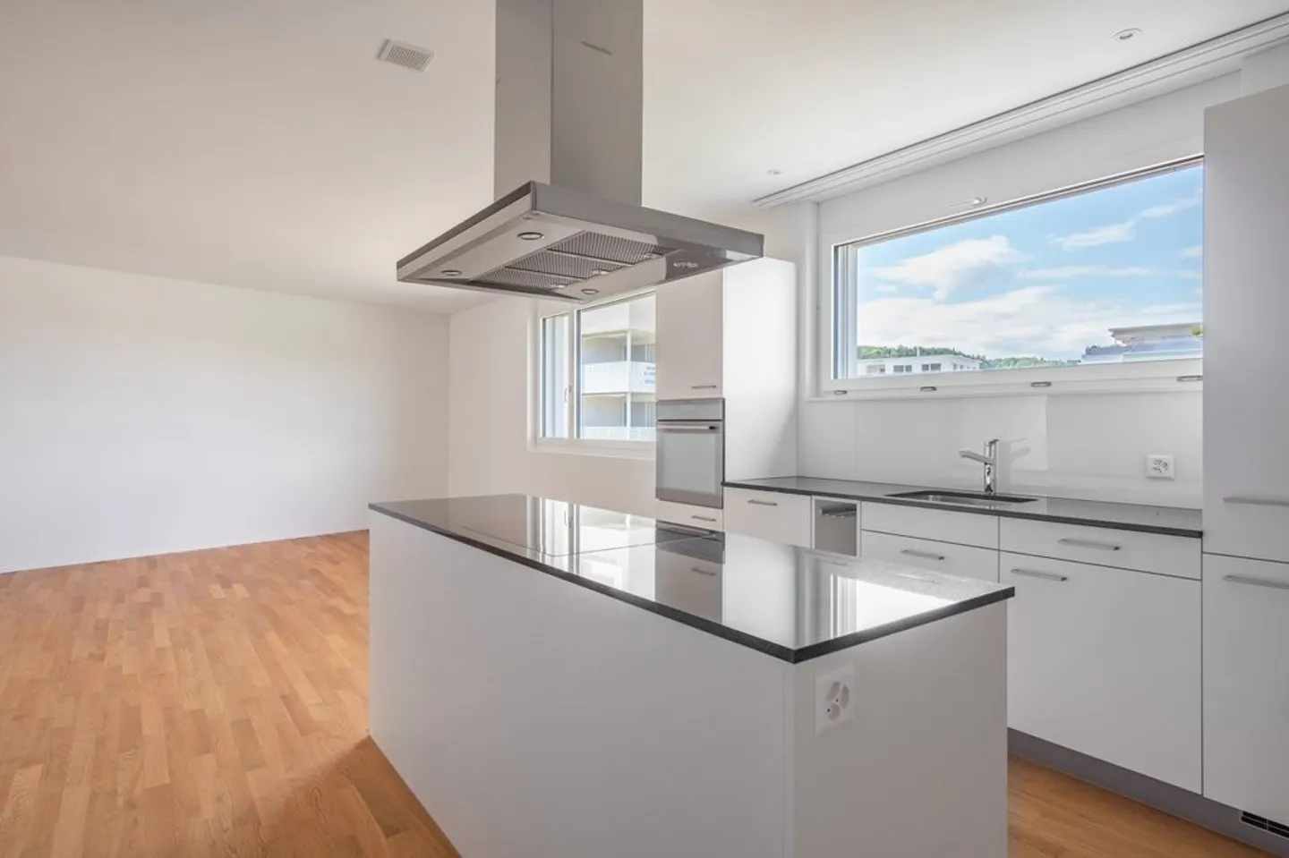 Apartment for rent - Photo 7 of 11