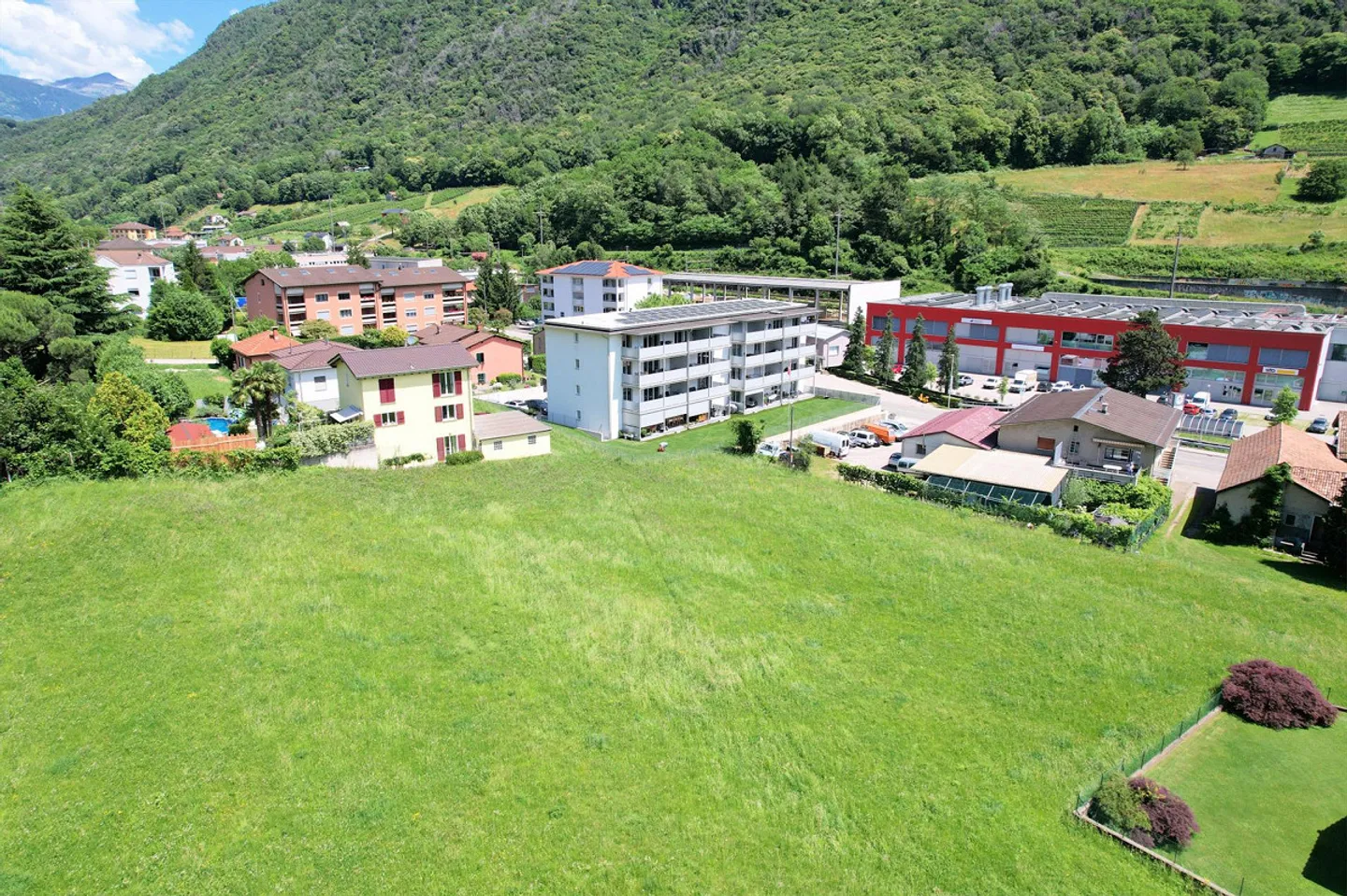 Nuovo spazioso appartamento con bella terrazza - Foto 11 di 12