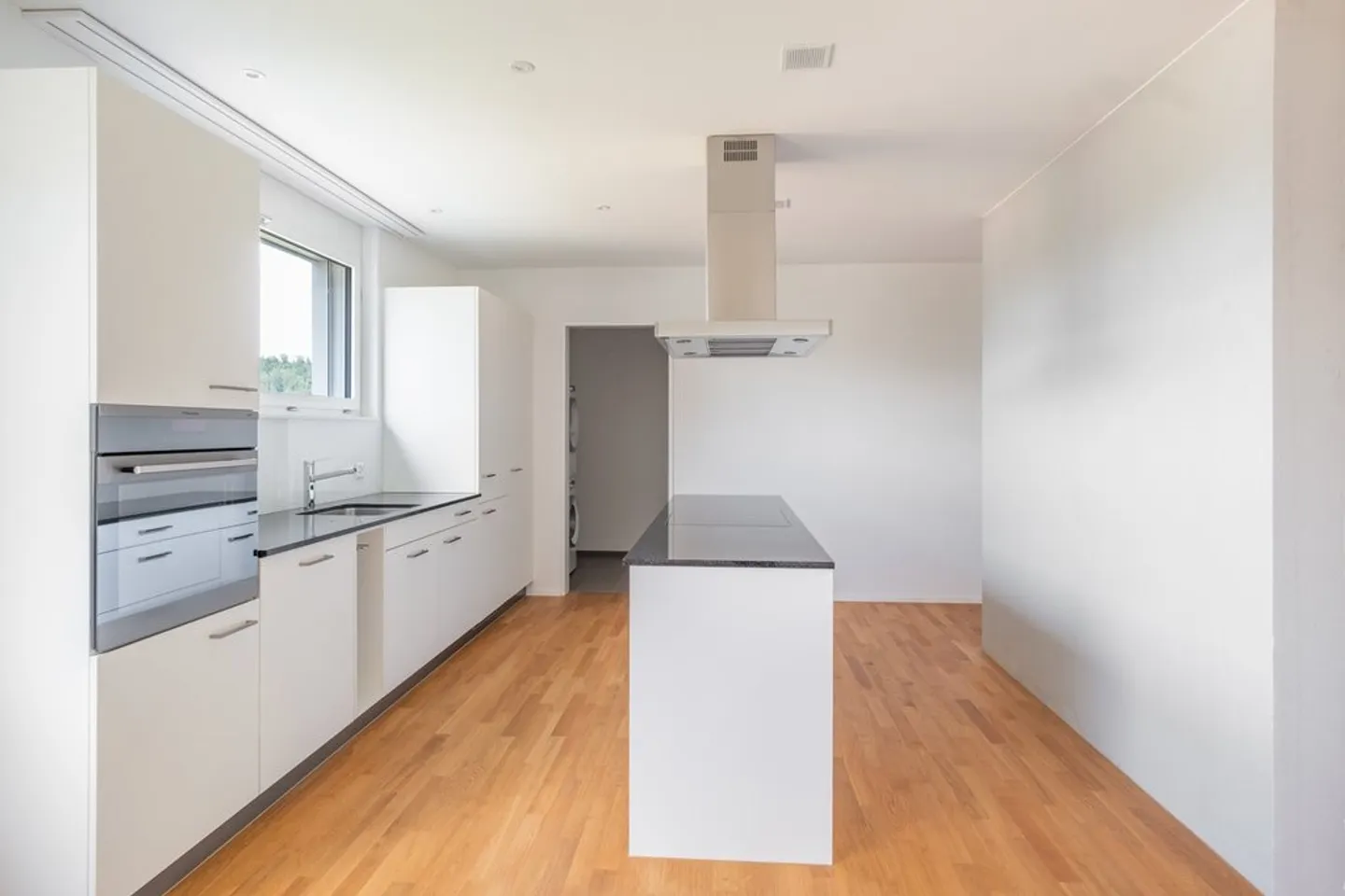 Apartment for rent - Photo 8 of 11