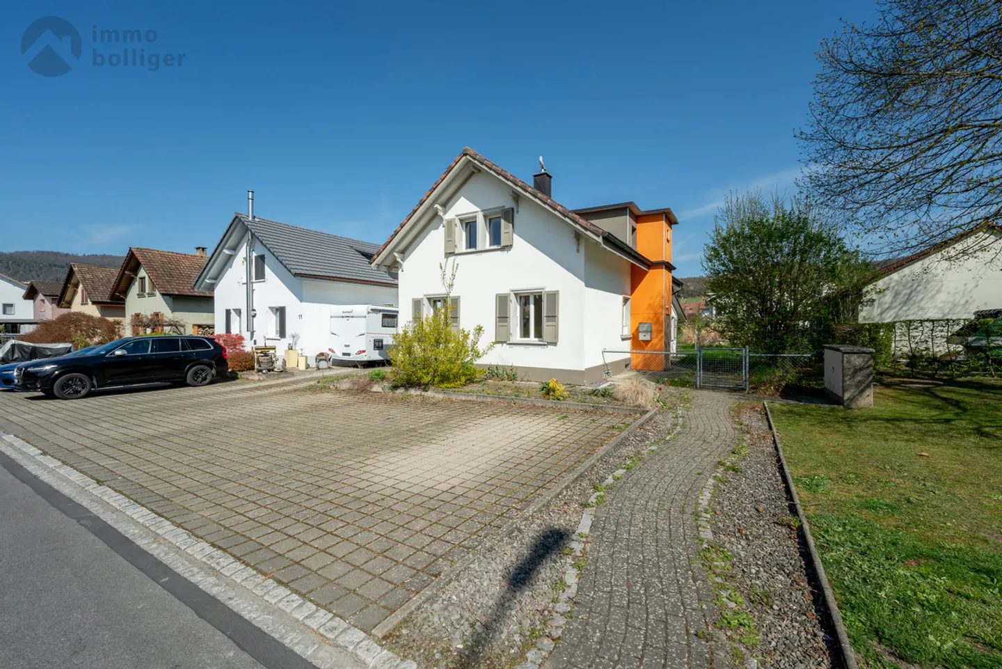 Well-maintained single-family house with garden paradise - Photo 1 of 13