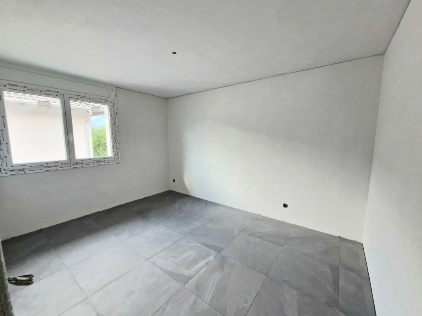 FOR SALE IN CUGNASCO - NEW 5.5-ROOM SINGLE-FAMILY HOUSES IN A QUIET AREA - Photo 15 of 23