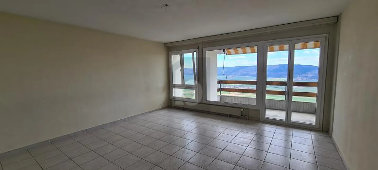 Apartment for rent - Photo 2 of 6