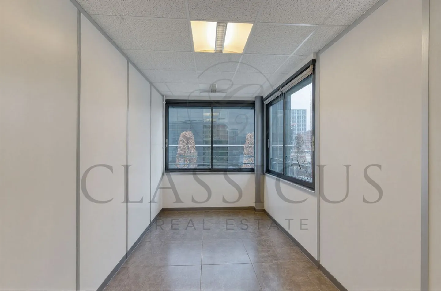 Bureaux Spacieux en Zone FTI - Photo 10 sur 13