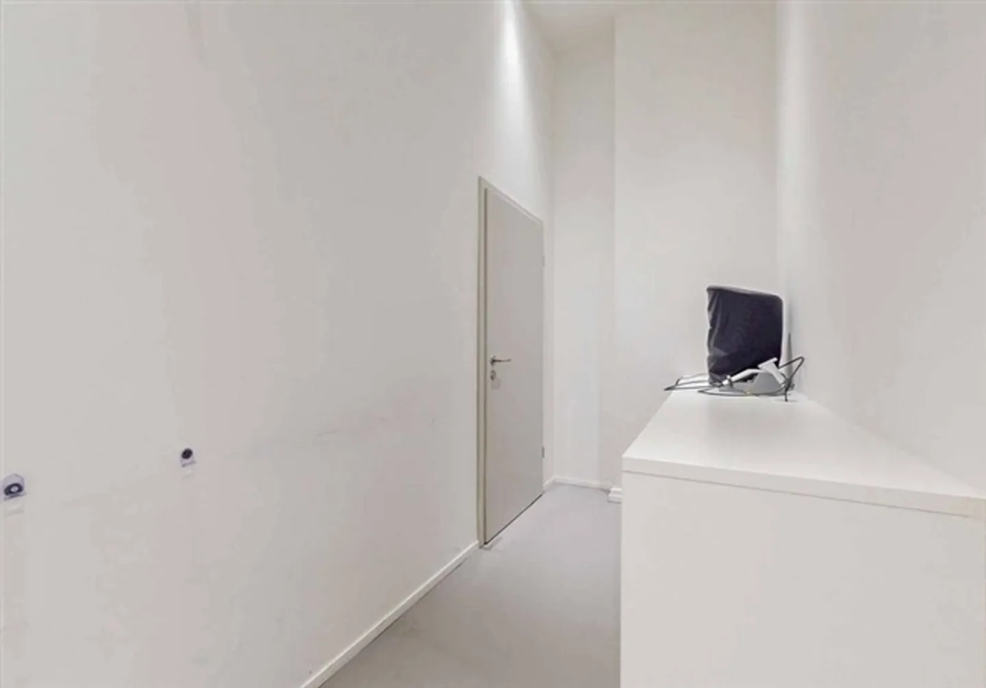 «Surface commerciale avec vitrine d'environ 85 m2» - Photo 7 sur 12