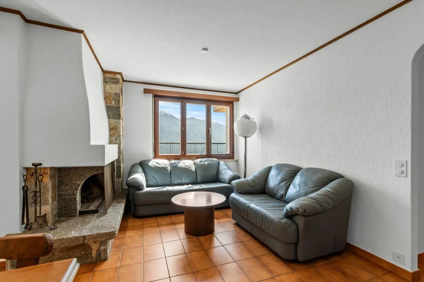 Magnifique maison jumelée de 8,5 pièces avec piscine et vue imprenable - Photo 21 sur 28