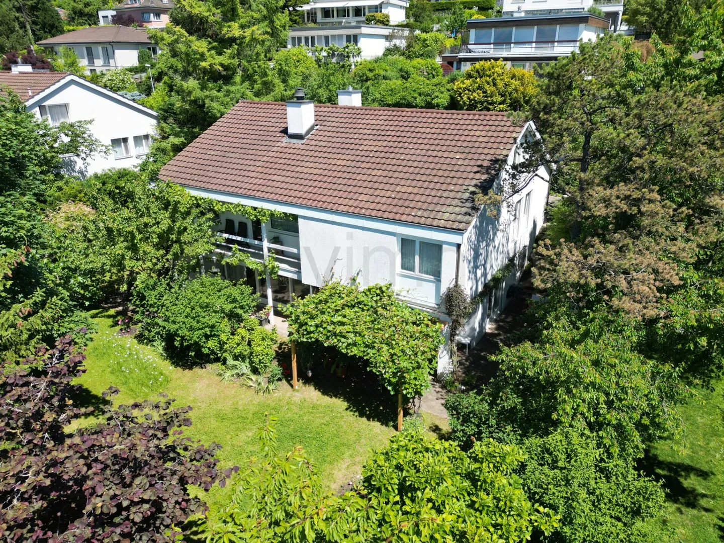 5.5-Room Single-Family House in Oetwil an der Limmat ZH - Photo 1 of 18