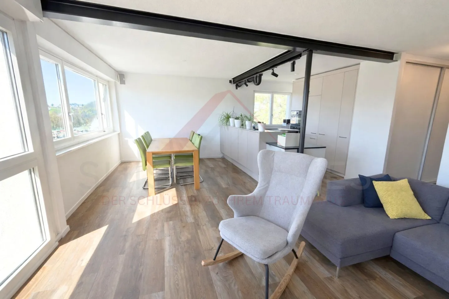5.5 Zimmer Wohnkomfort nahe Bern - ruhig, modern und sofort verfügbar - Photo 4 of 17
