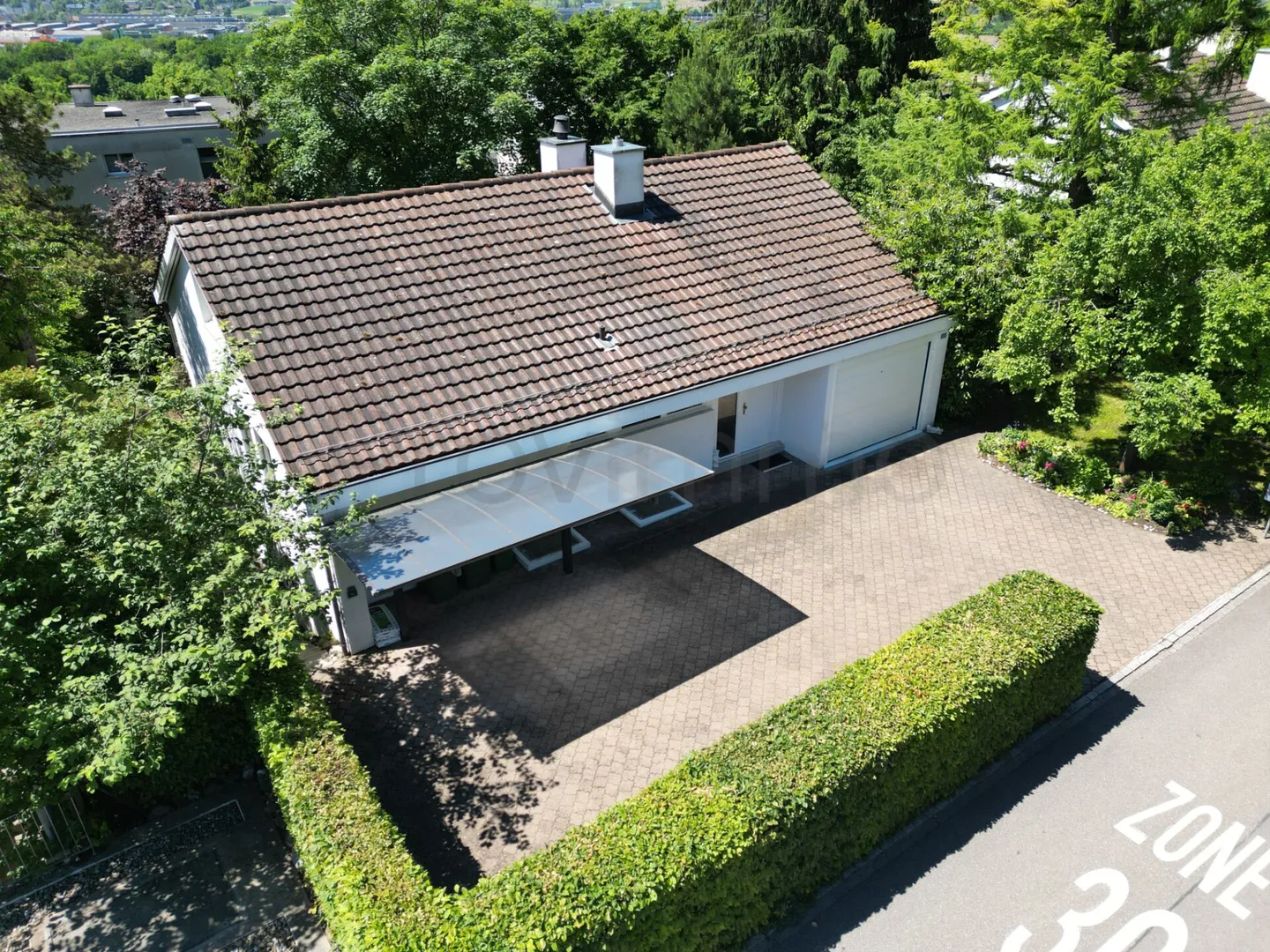 5.5-Room Single-Family House in Oetwil an der Limmat ZH - Photo 4 of 18
