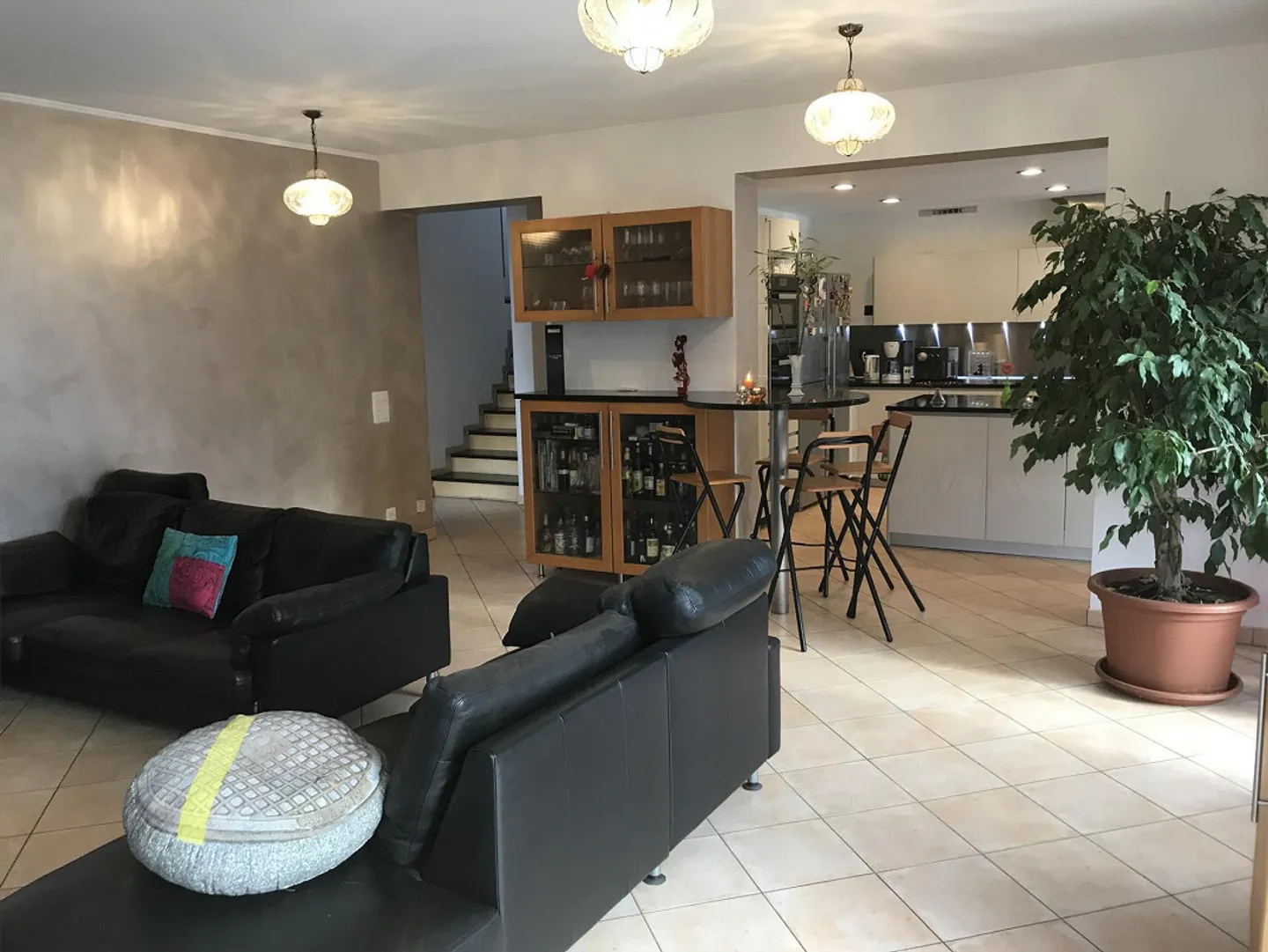 MODERN SINGLE VILLA WITH GARDEN AND SWIMMING POOL - Photo 12 of 16