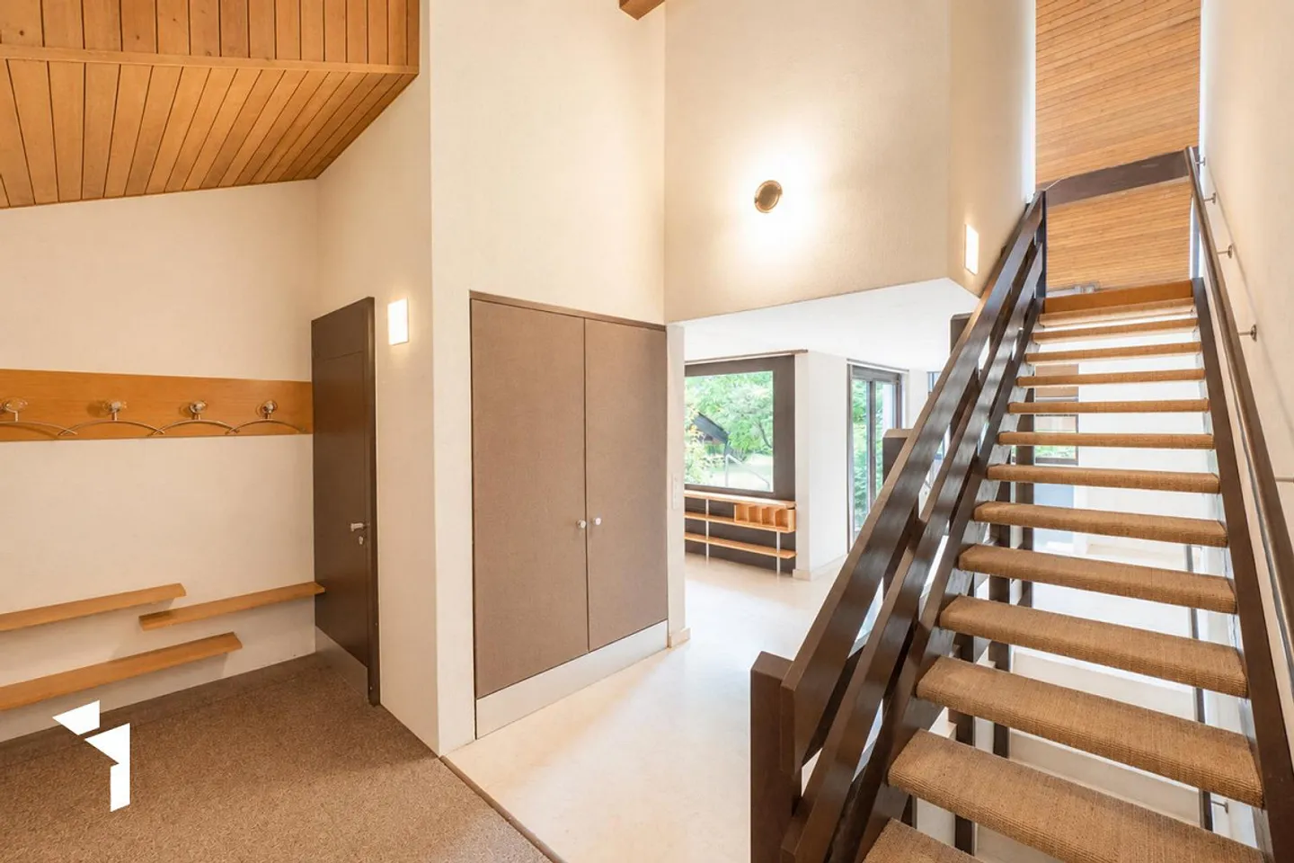 Fehr Real Estate - Idyllic 4.5-Room Atrium Villa - Photo 7 of 18
