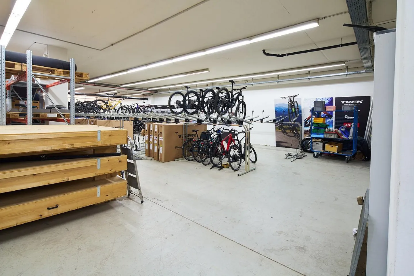 High Commercial / Storage Facilities - Photo 2 of 13