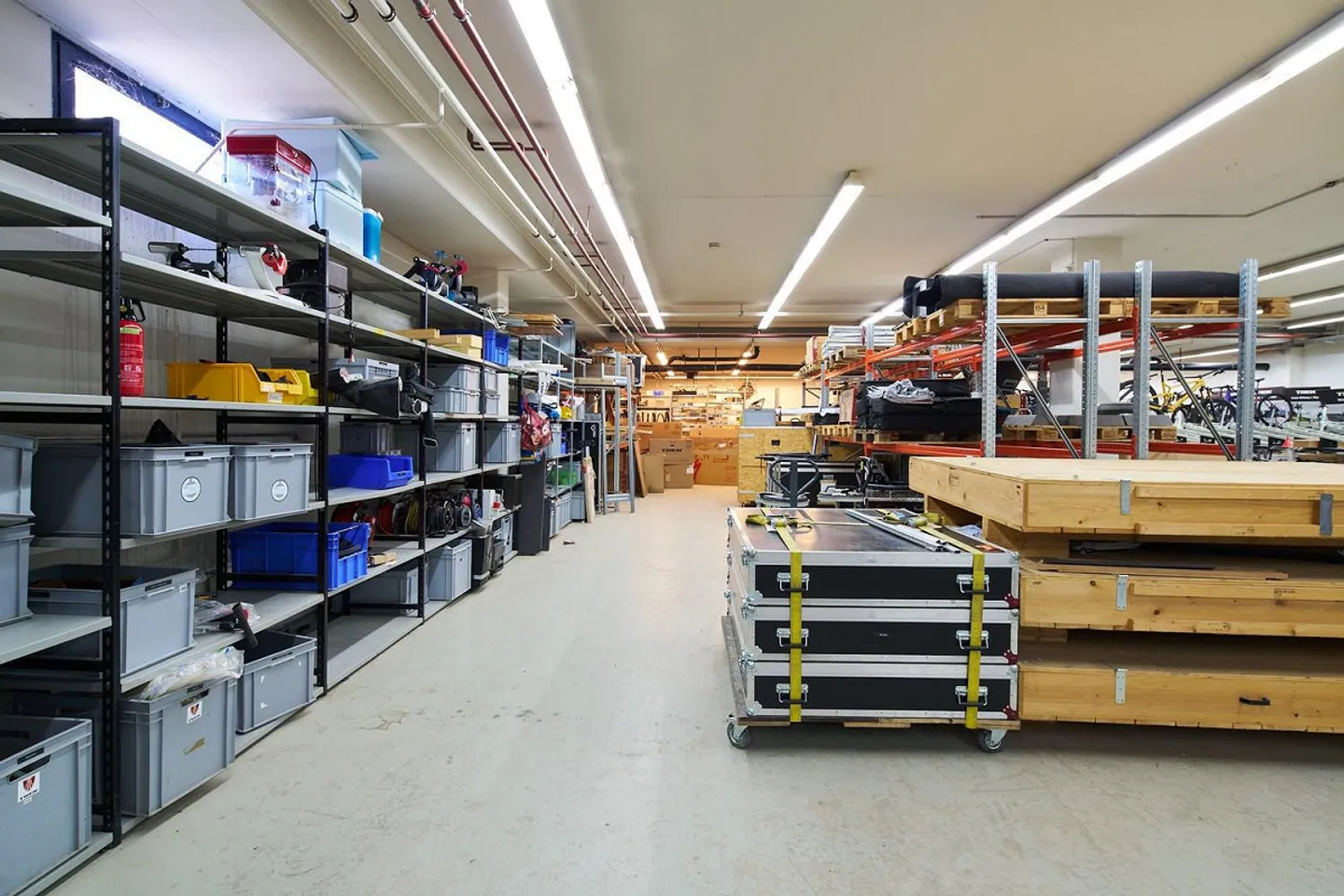 High Commercial / Storage Facilities - Photo 5 of 13