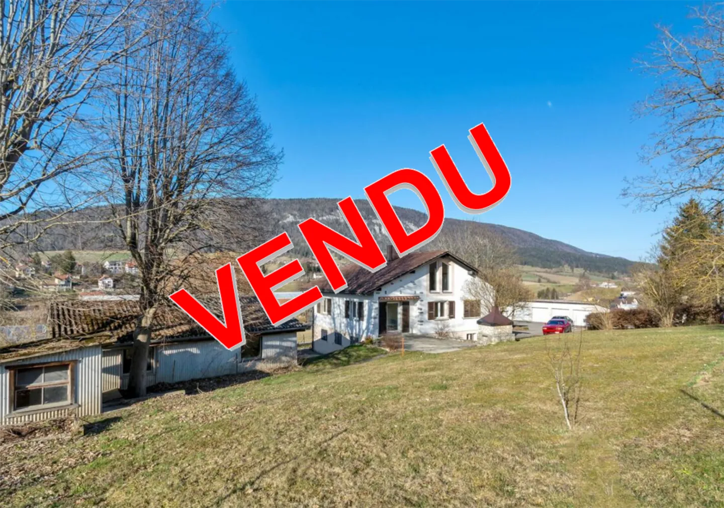 Reconvilier, villa de 4.5pces avec atelier et 3 garages - Photo 1 sur 13