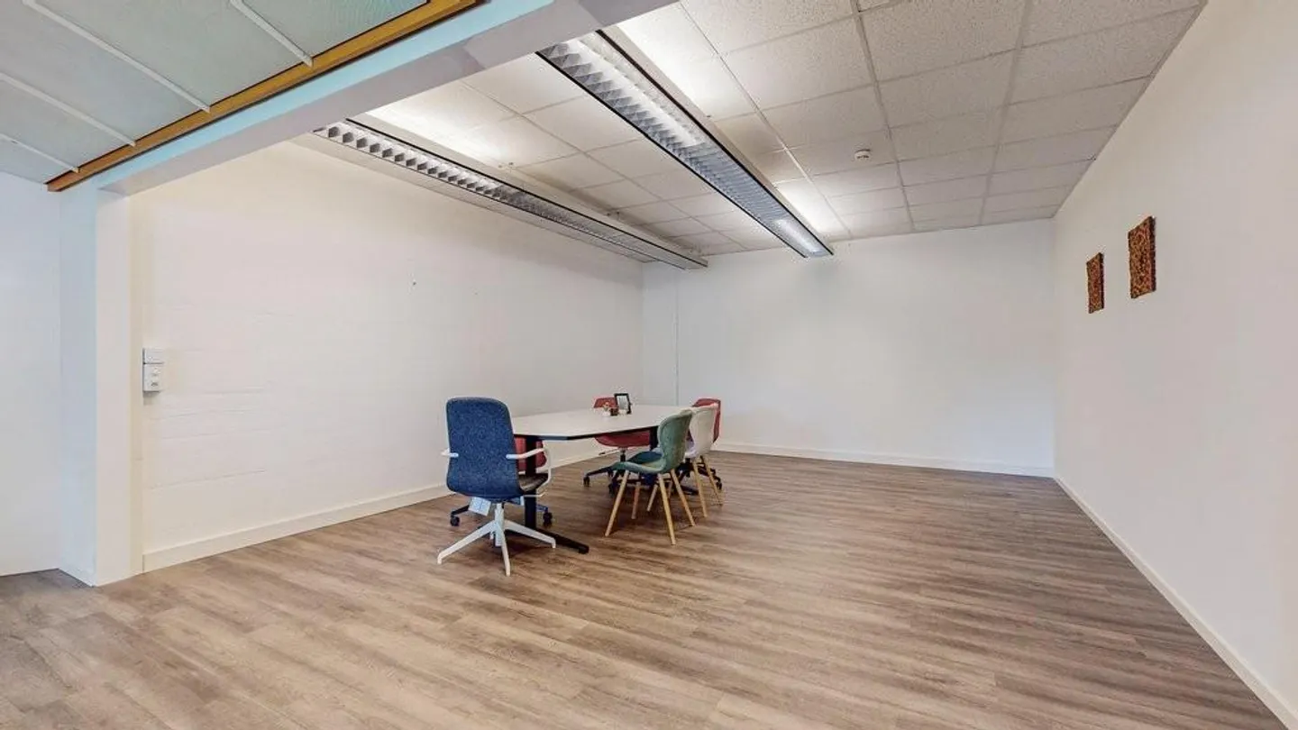 Spazio ufficio cerca nuovo inquilino - Foto 7 di 9