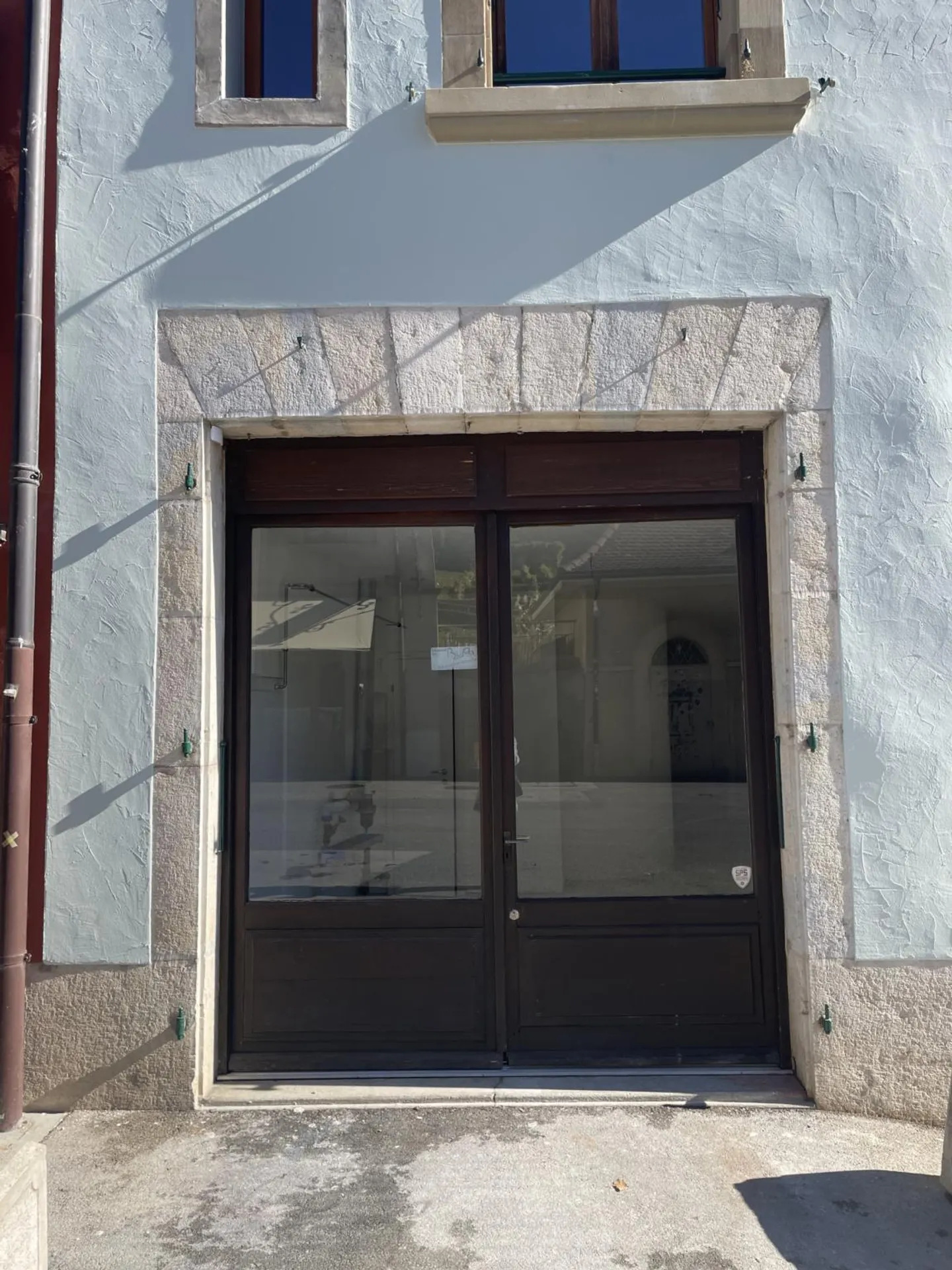 Espace Commercial Charmant au Lac - Photo 2 sur 10