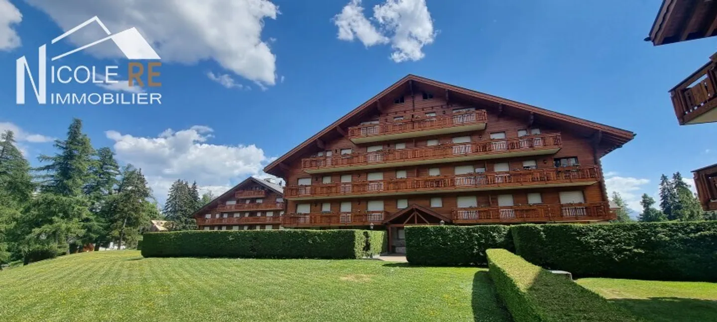 Luxurious Apartment in Crans - Photo 2 of 33
