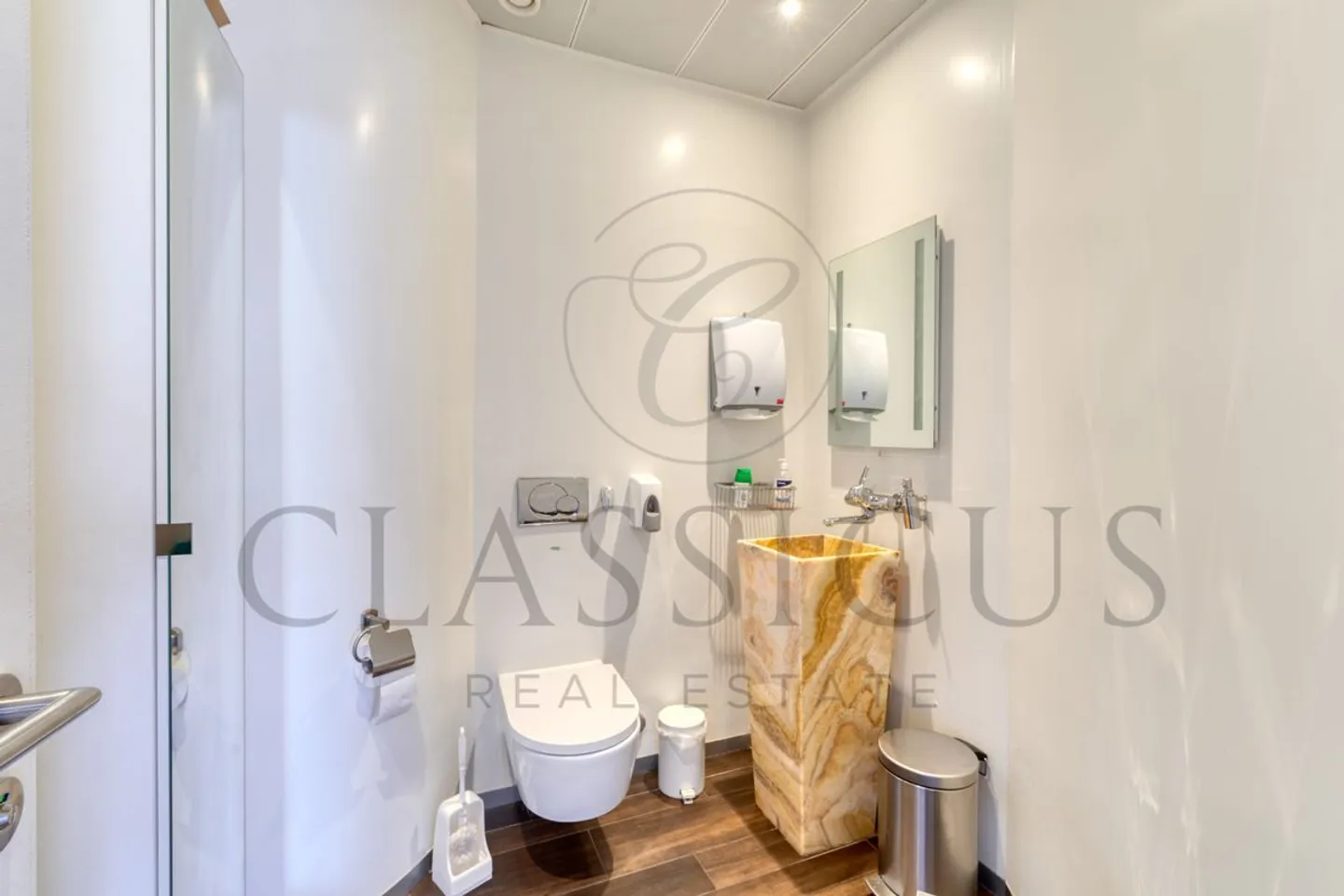 Spazio ufficio in affitto - Foto 9 di 9