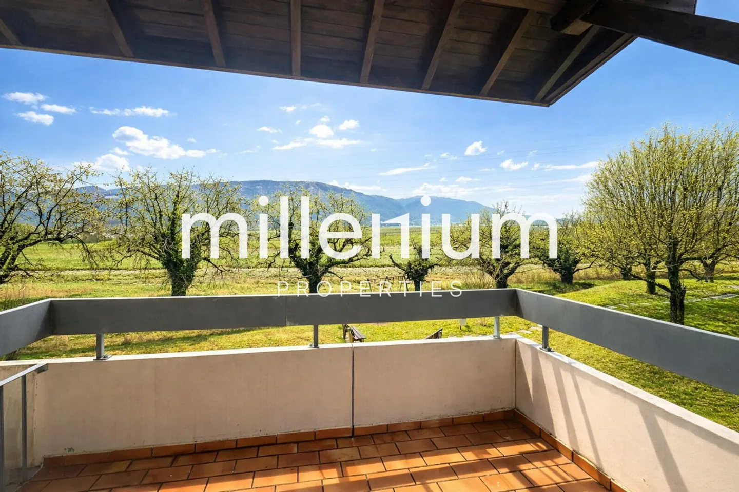 Duplex 5 camere con vista libera a Plan-les-Ouates - Foto 1 di 10