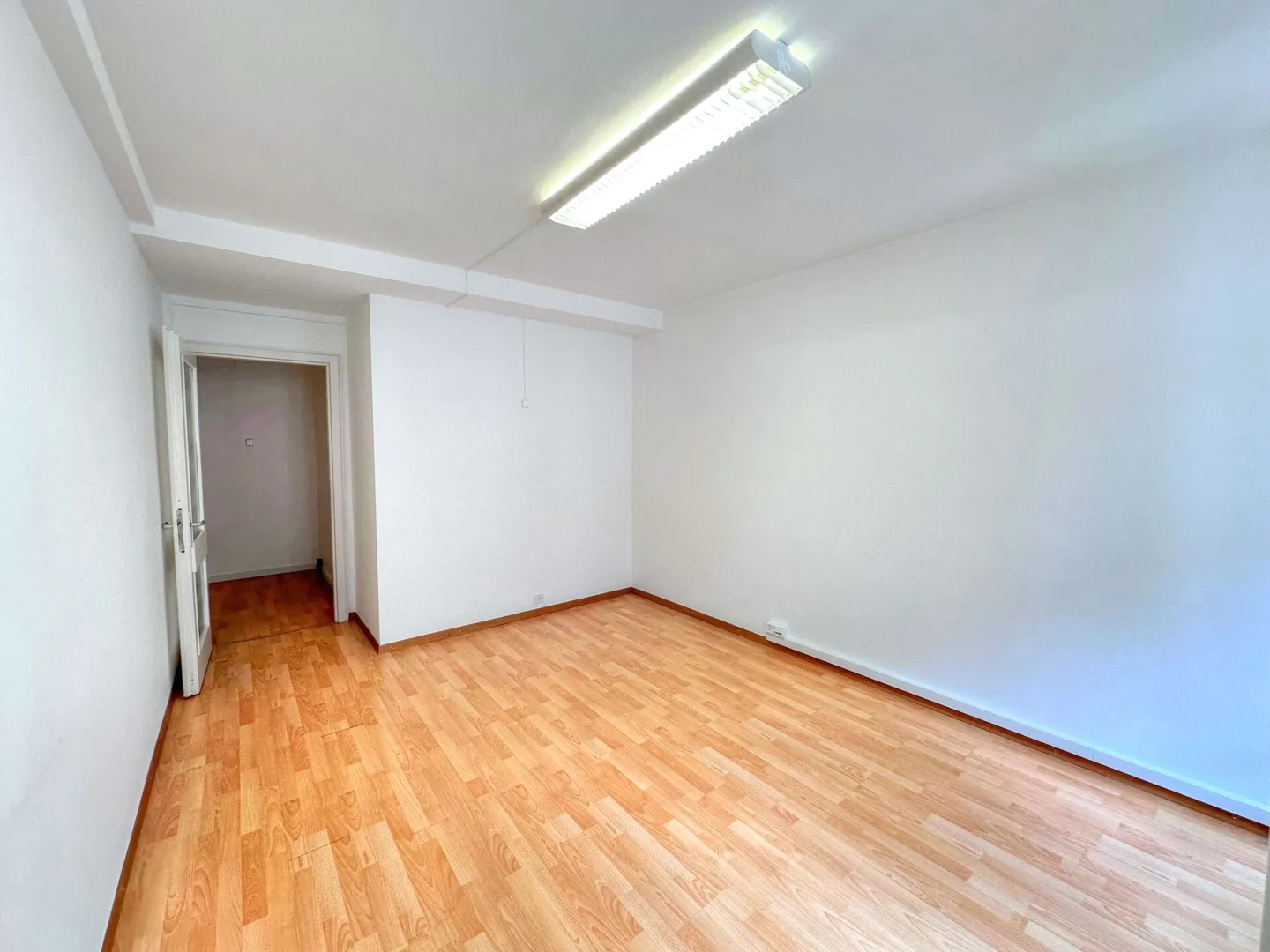 Administrative/Office 1 room 17 m2 in Lausanne - Photo 4 of 9