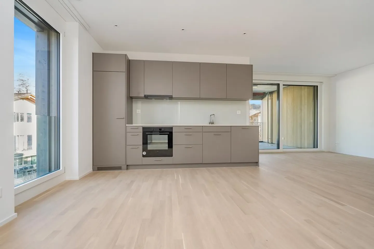 2.5 Room Apartment with Spacious Rooftop Terrace - Photo 2 of 4