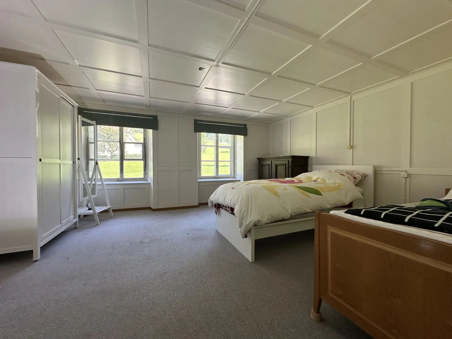 Casa a schiera spaziosa con fascino e potenziale - Foto 5 di 14