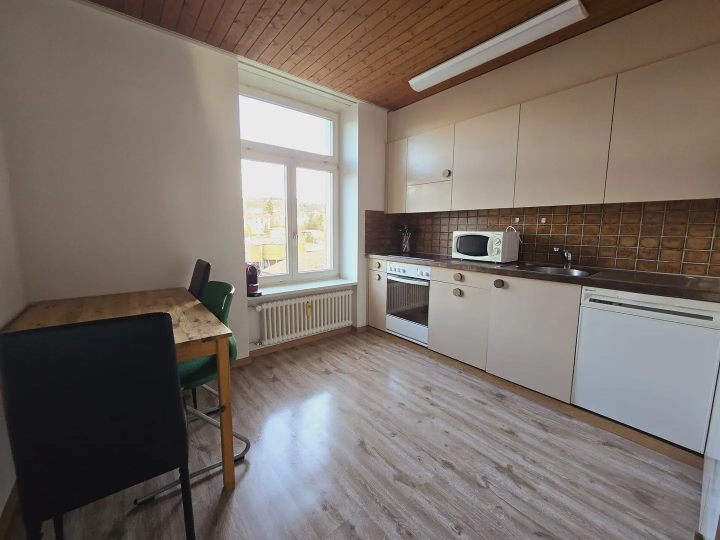 Furnished Room in 3-Person Shared Apartment (2nd Floor Room 1) - Photo 2 of 4