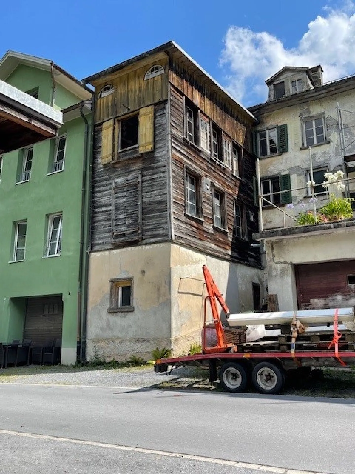 Casa a schiera spaziosa con fascino e potenziale - Foto 13 di 14