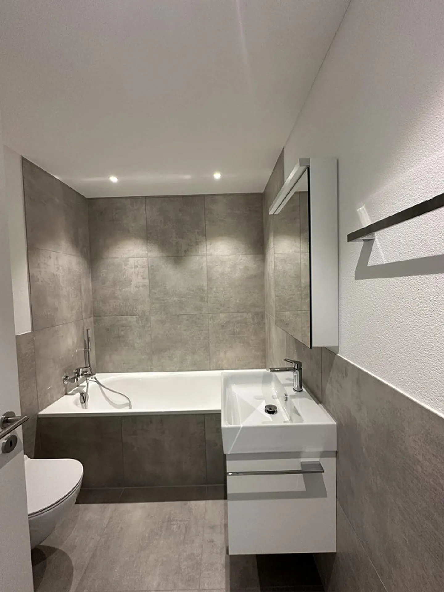 COPIE - Appartement moderne de 4,5 pièces au standard de propriété - Photo 5 sur 14