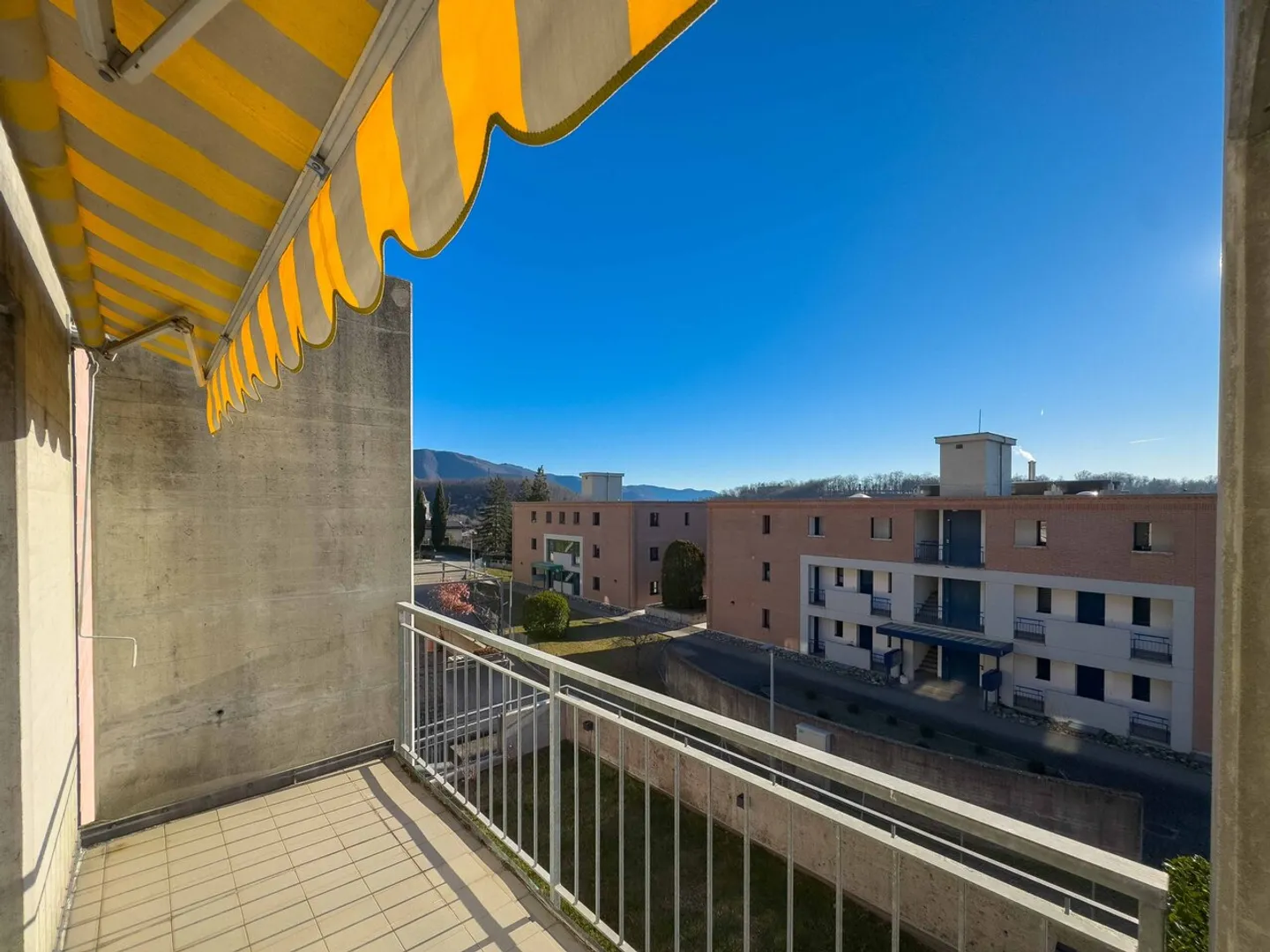 Maison jumelée avec jardin à Arzo - Photo 7 sur 11