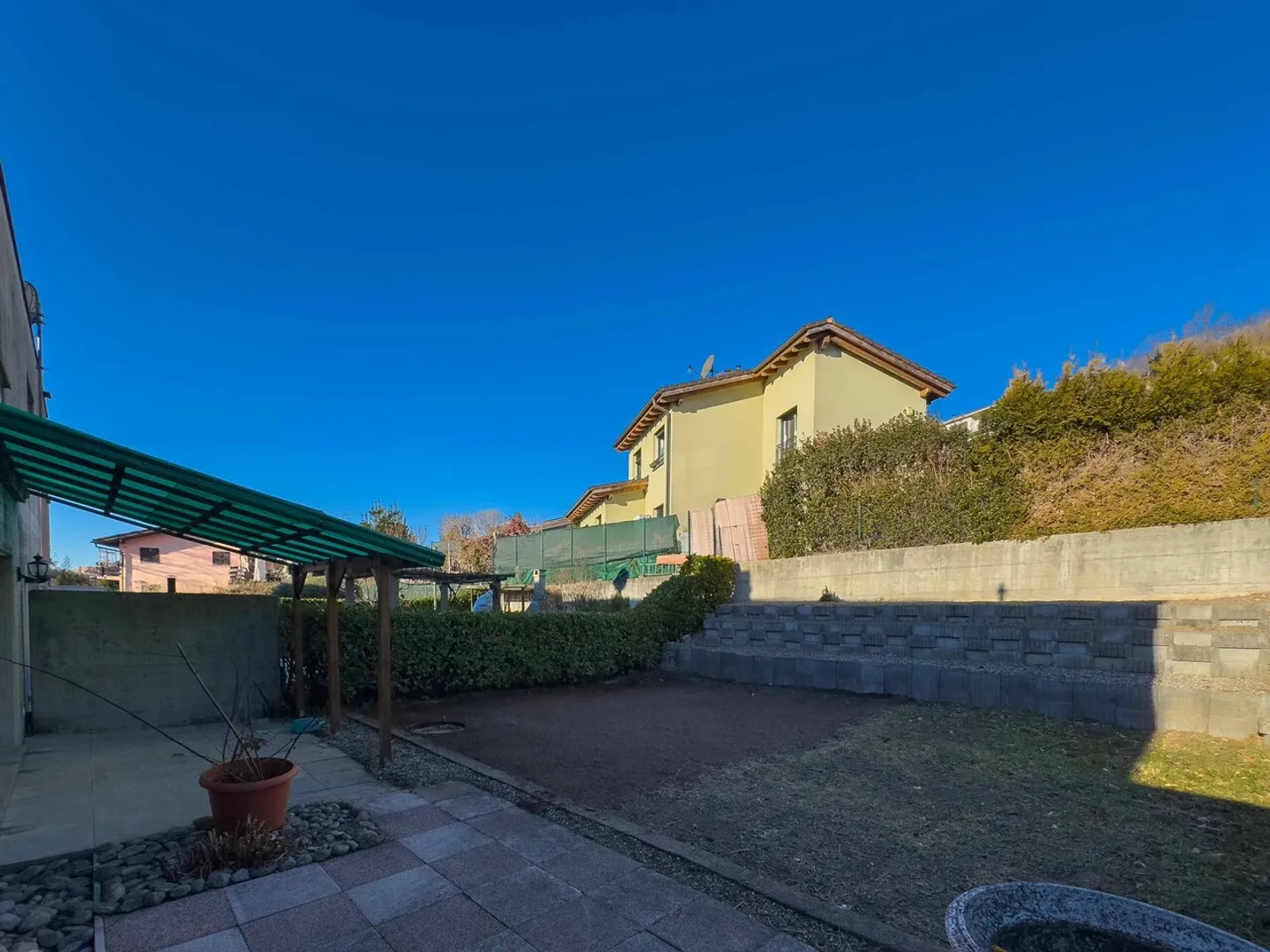 Maison jumelée avec jardin à Arzo - Photo 8 sur 11