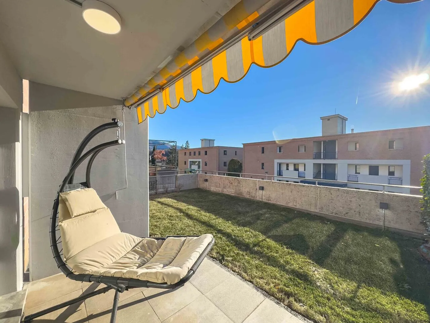 Maison jumelée avec jardin à Arzo - Photo 9 sur 11