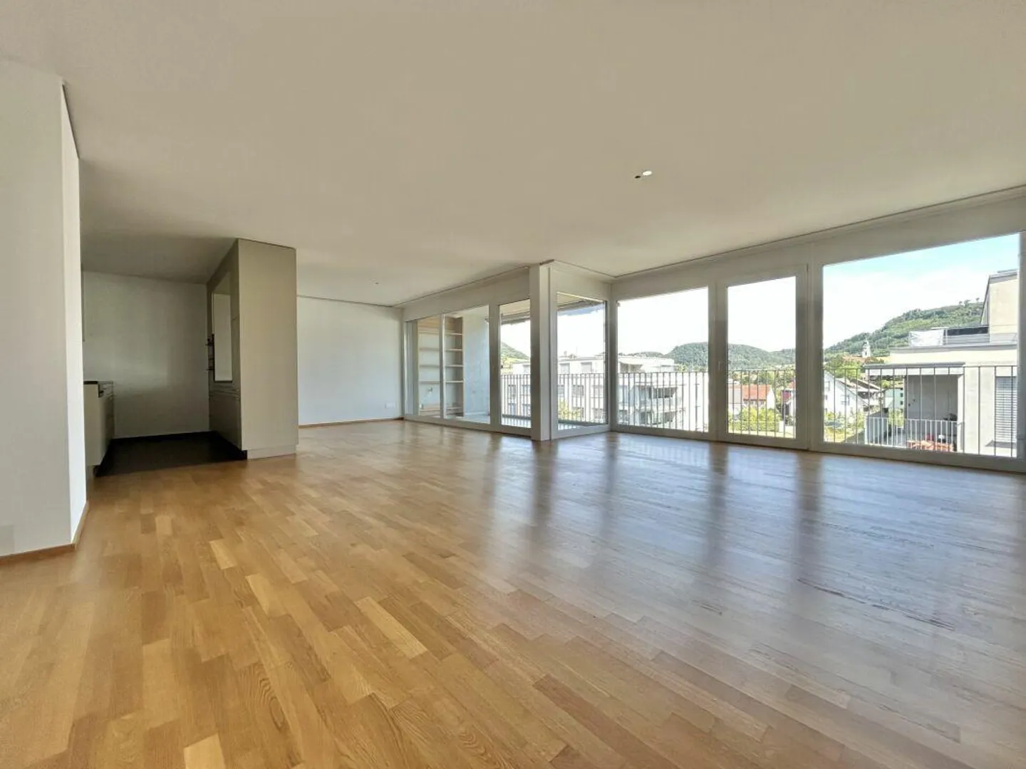 4.5 Room Apartment - Photo 3 of 24