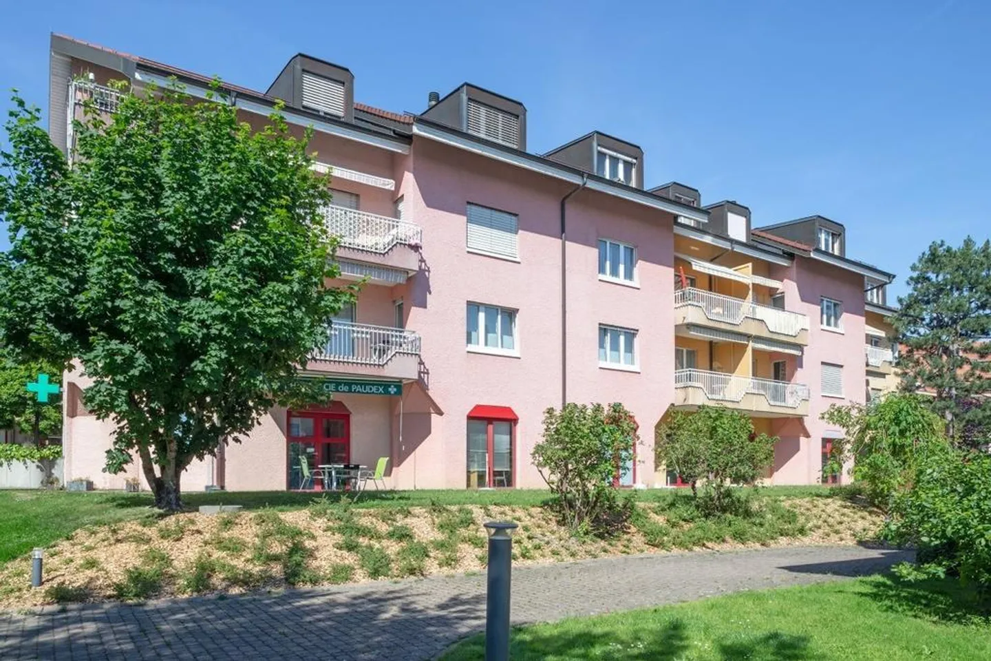 Close to the lake and amenities - Photo 1 of 2