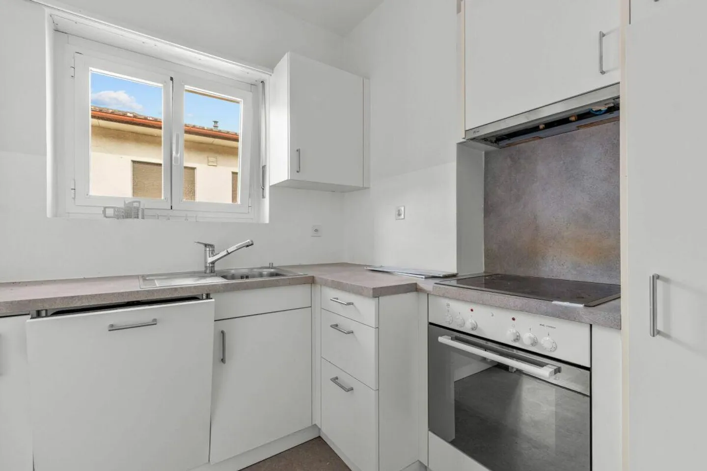 Casa plurifamiliare con 12 appartamenti - Rendimento attraente del 4,5 % - Foto 6 di 12
