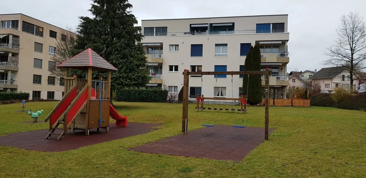 Incantevole appartamento di 4,5 stanze in un quartiere molto familiare - Foto 2 di 13