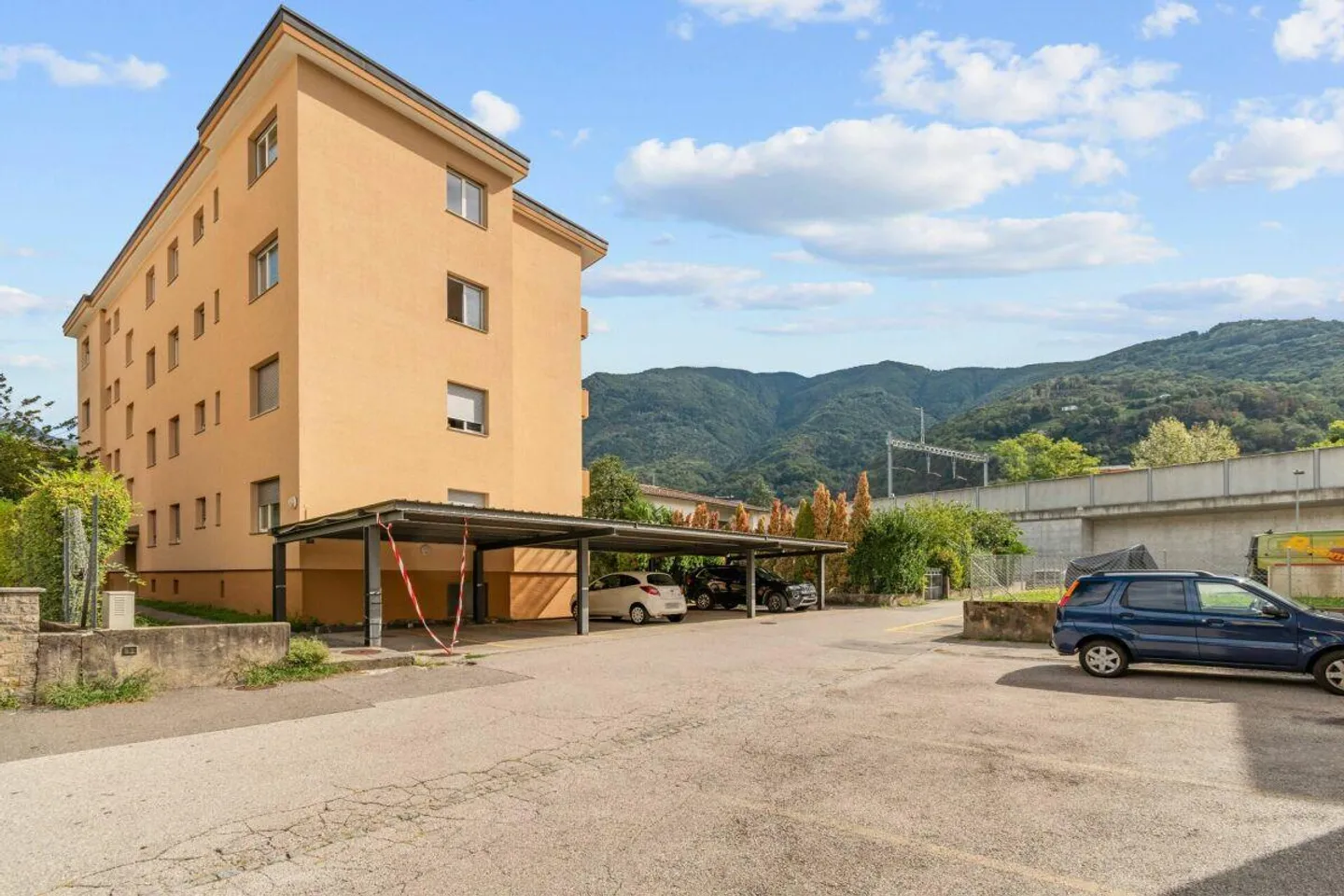 Casa plurifamiliare con 12 appartamenti - Rendimento attraente del 4,5 % - Foto 12 di 12