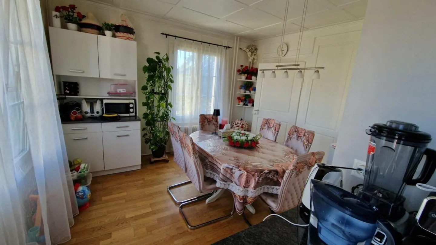 Geräumige Wohnung in Rapperswil - Foto 6 von 12