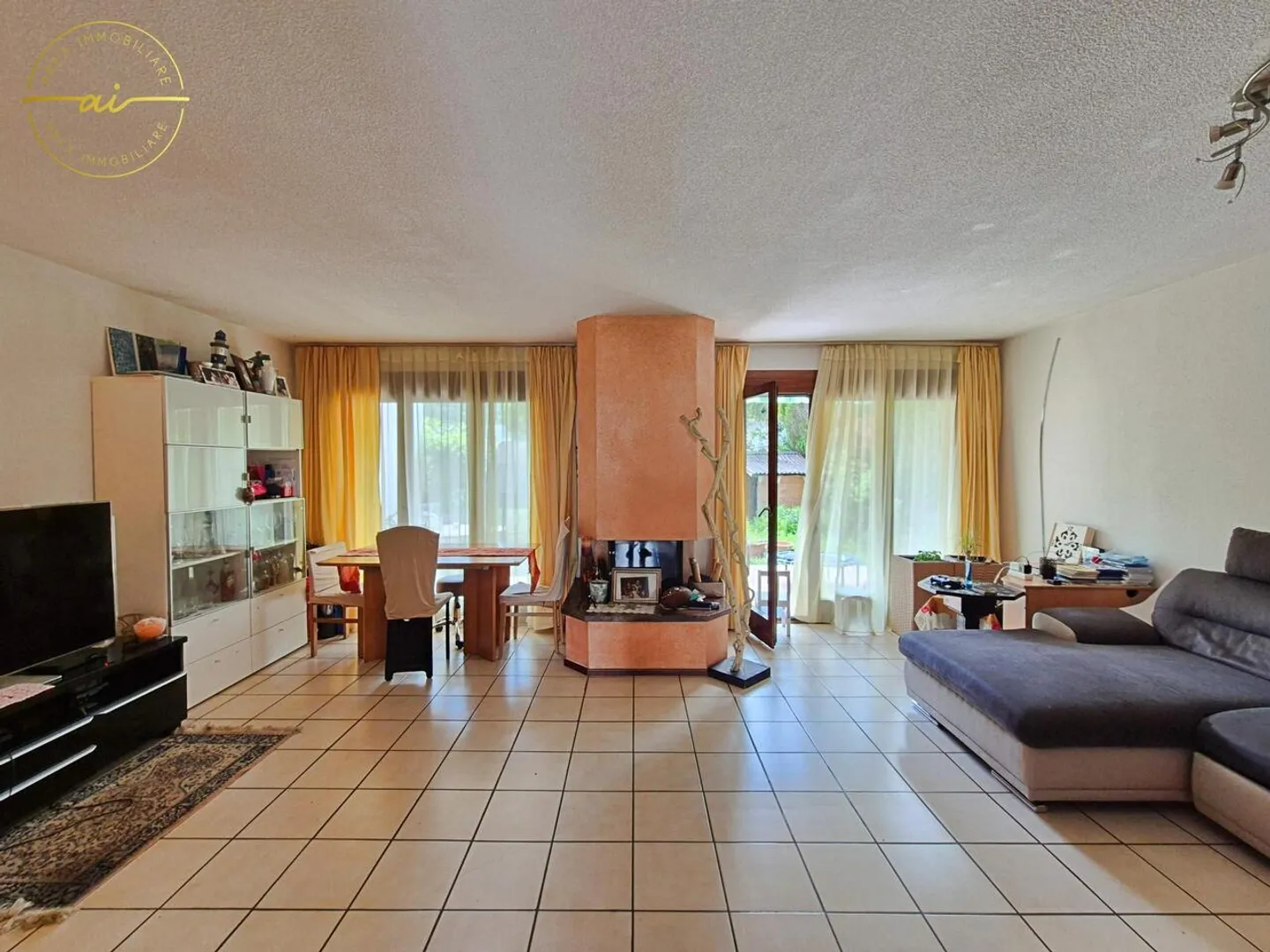 Casa a schiera luminosa con giardino a Barbengo - Foto 5 di 13