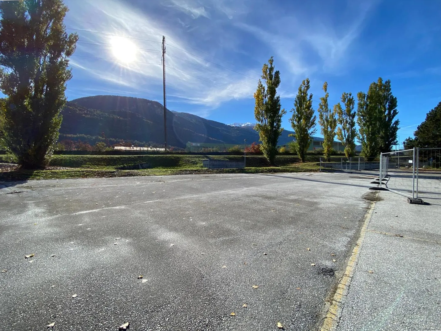 Place ouverte - Photo 2 sur 5