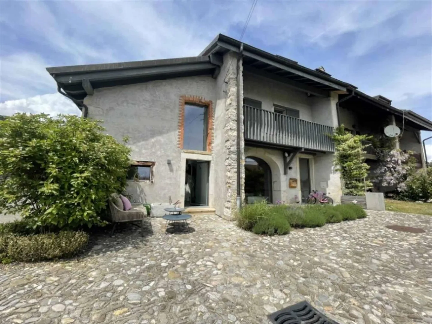 6,5-Zimmer-Haus - Foto 1 von 10