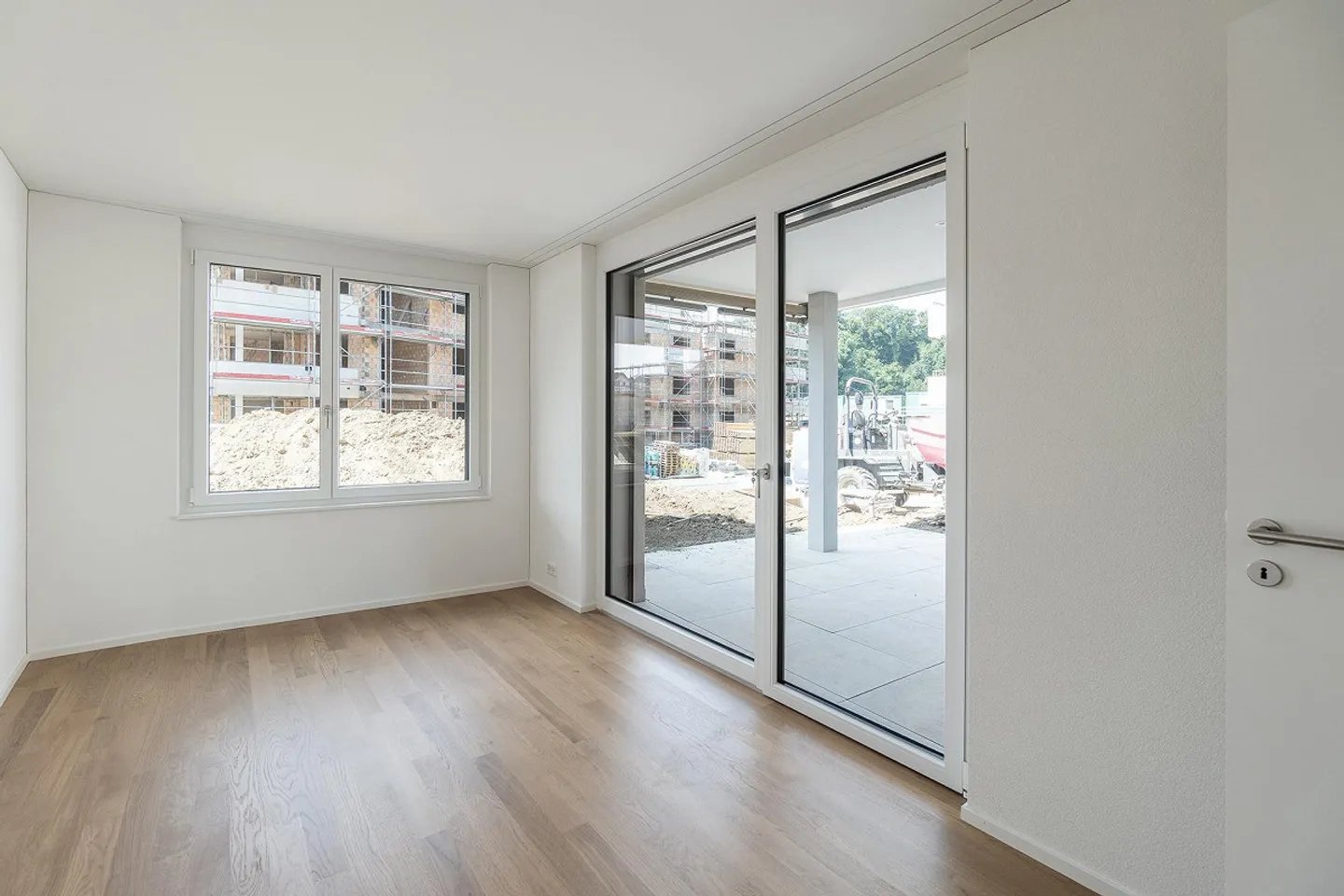 Special - 1 Room for Free! - Photo 8 of 11