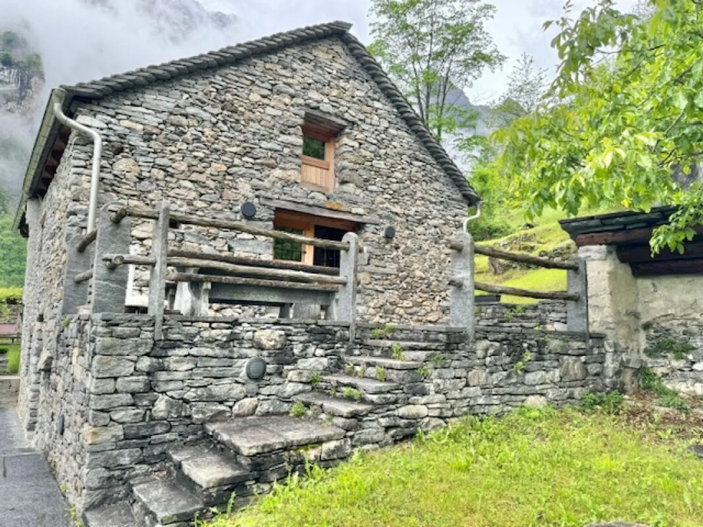 Casa in vendita - Foto 2 di 23