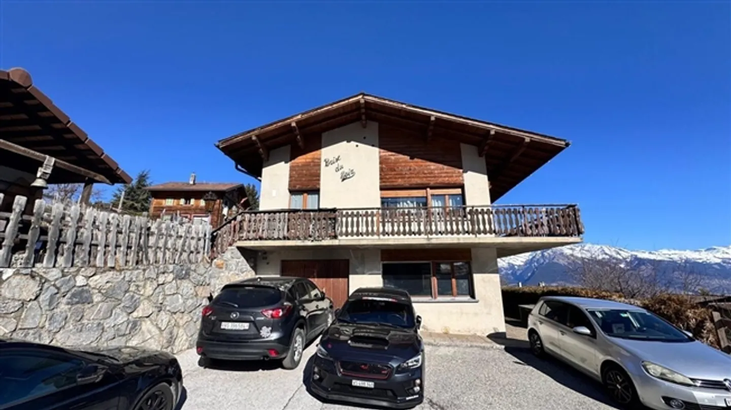 Chalet con 2 appartamenti per le vacanze a Nendaz - Foto 1 di 20