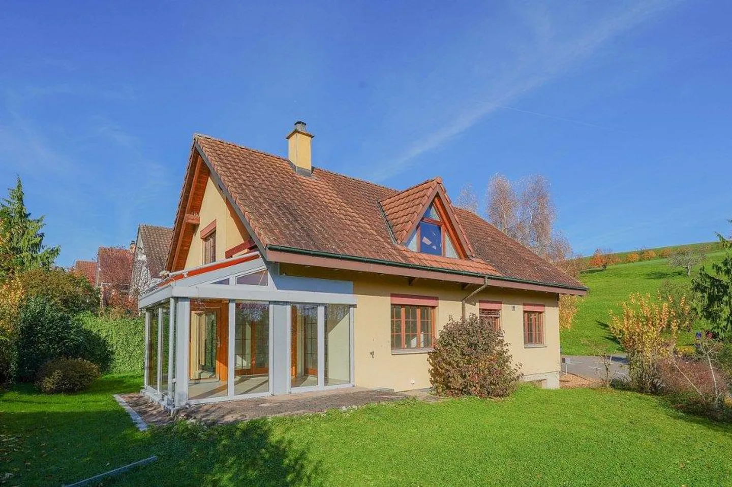 Maison individuelle de 6,5 pièces avec véranda à la limite de la zone de construction - Photo 11 sur 13