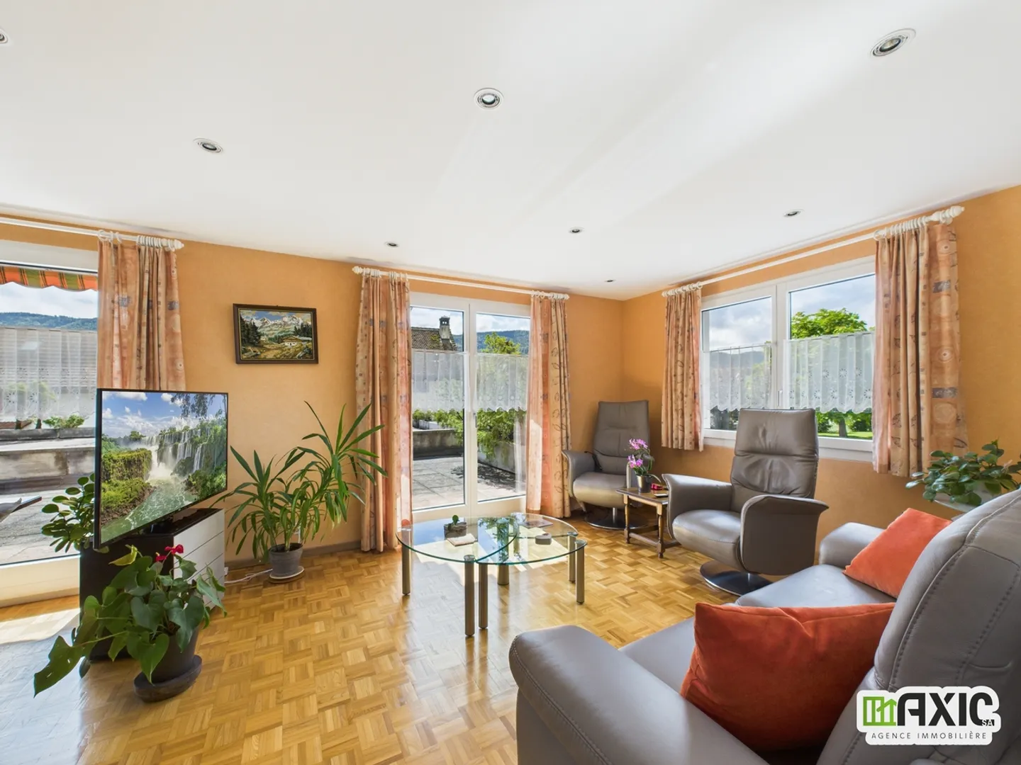 Bâtiment mixte avec potentiel - Photo 6 sur 34