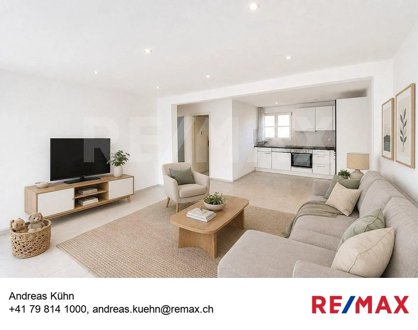 Three-family house: Maisonette apartment for personal use + from two rented apartments... - Photo 1 of 13