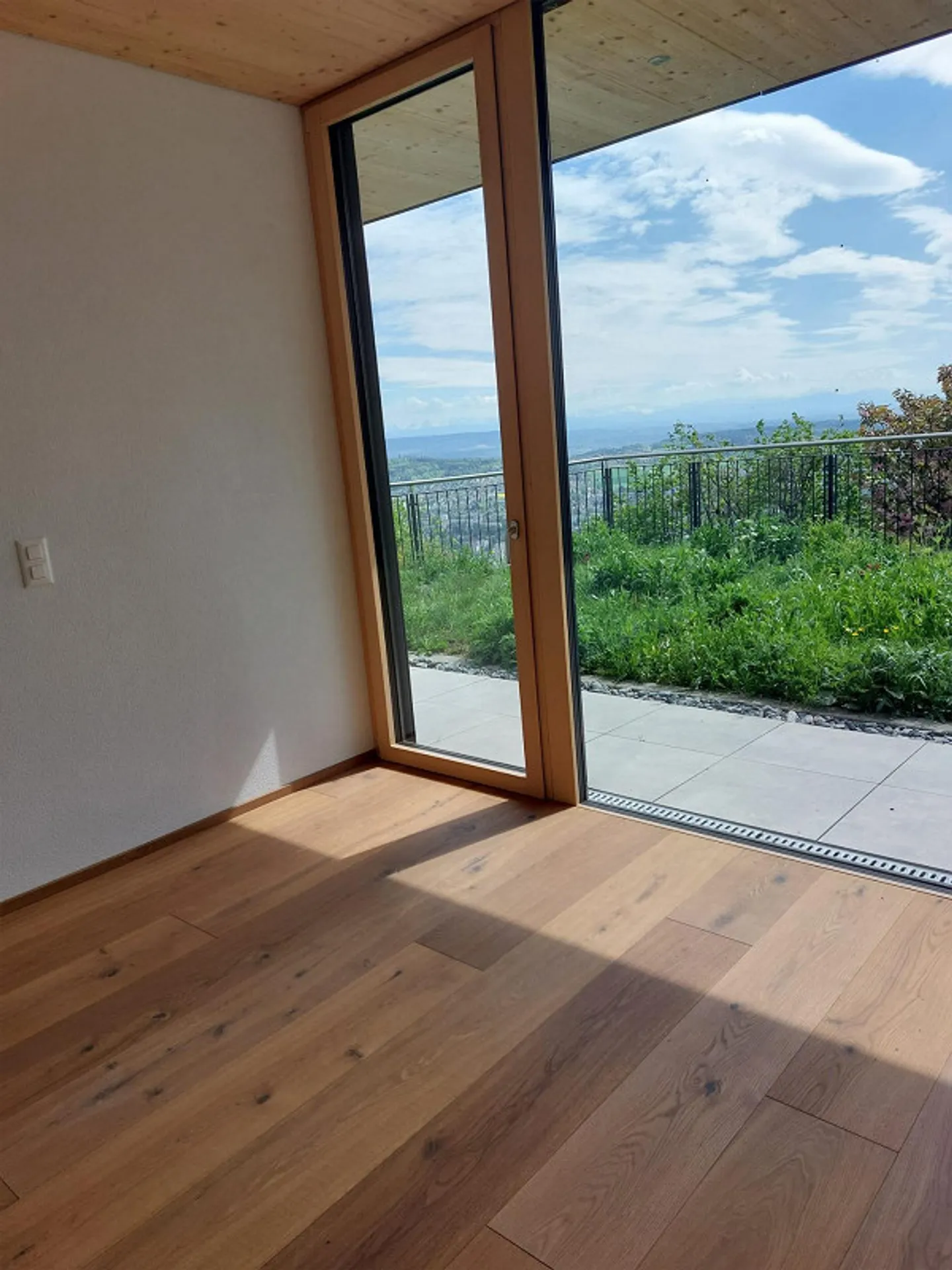Moderna casa unifamiliare di 4,5 stanze con vista panoramica a Evilard - Foto 10 di 18