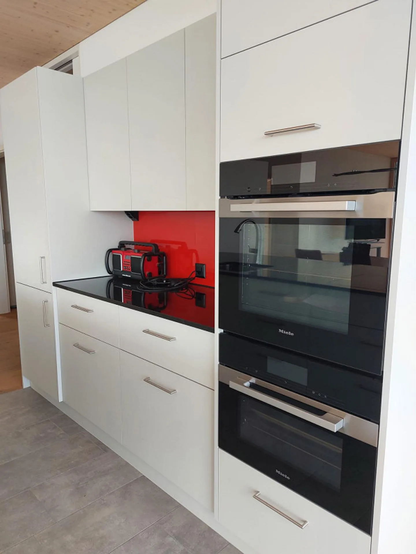 Moderna casa unifamiliare di 4,5 stanze con vista panoramica a Evilard - Foto 6 di 18