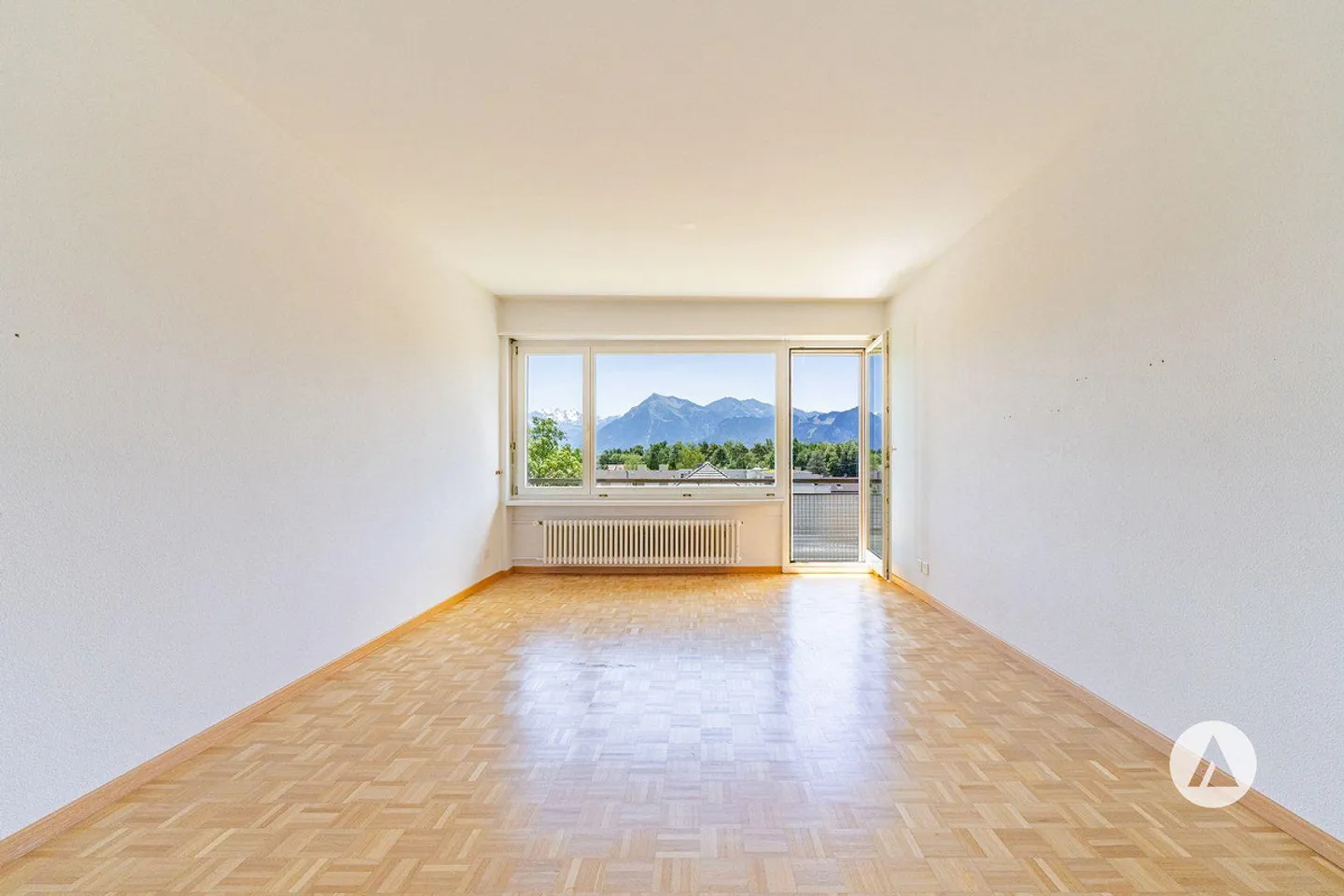 Charmante Wohnung mit Aussicht - Foto 2 von 13